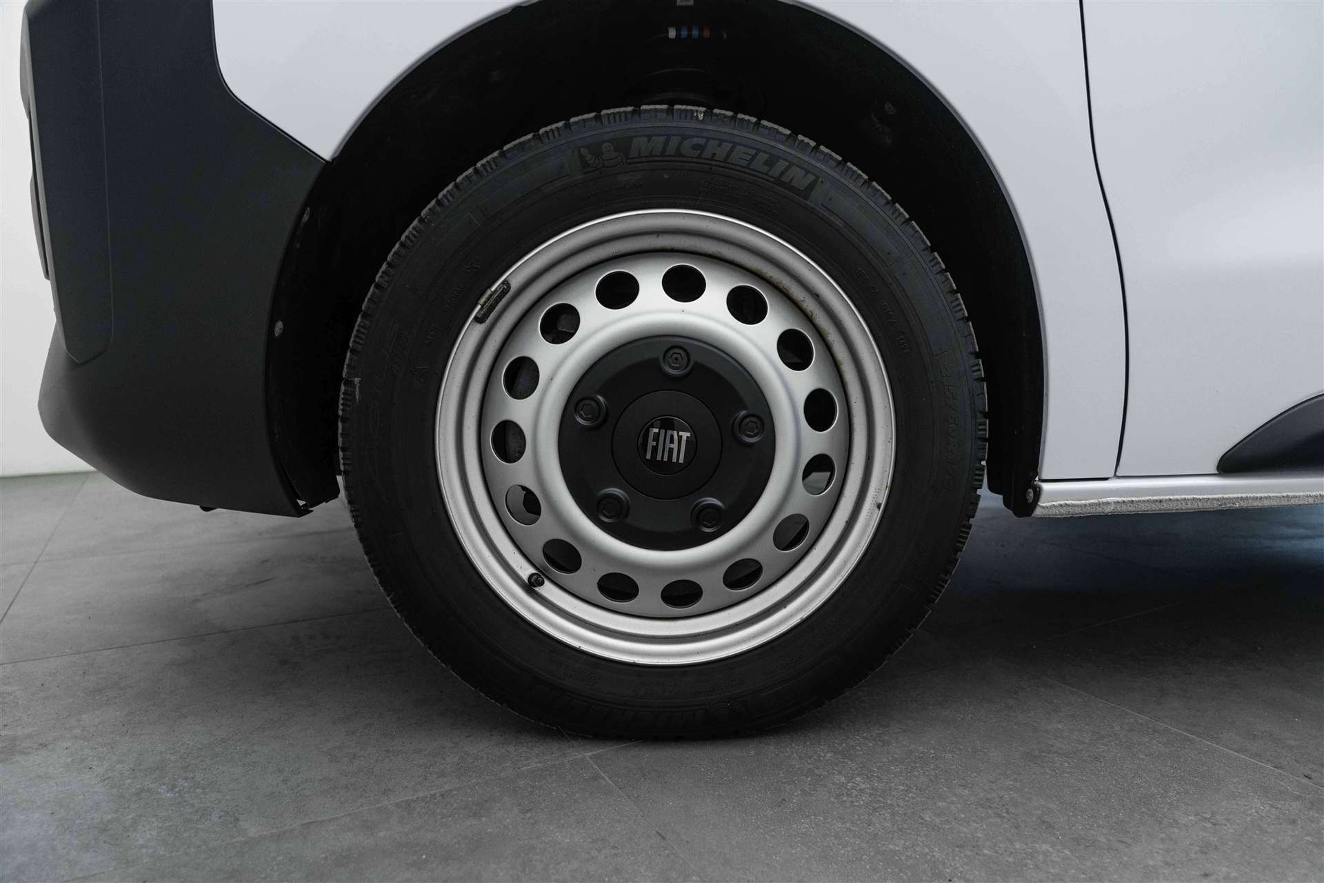 FIAT Scudo 2.0 BlueHDi L2 3-Plätzer EAT-Automat-image-6