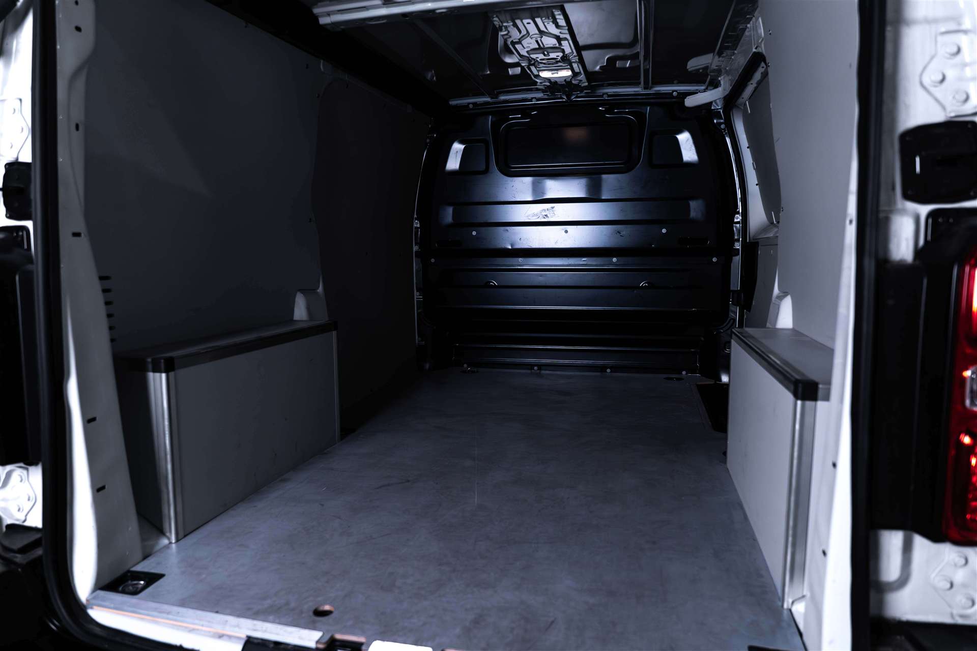 FIAT Scudo 2.0 BlueHDi L2 3-Plätzer EAT-Automat-image-4