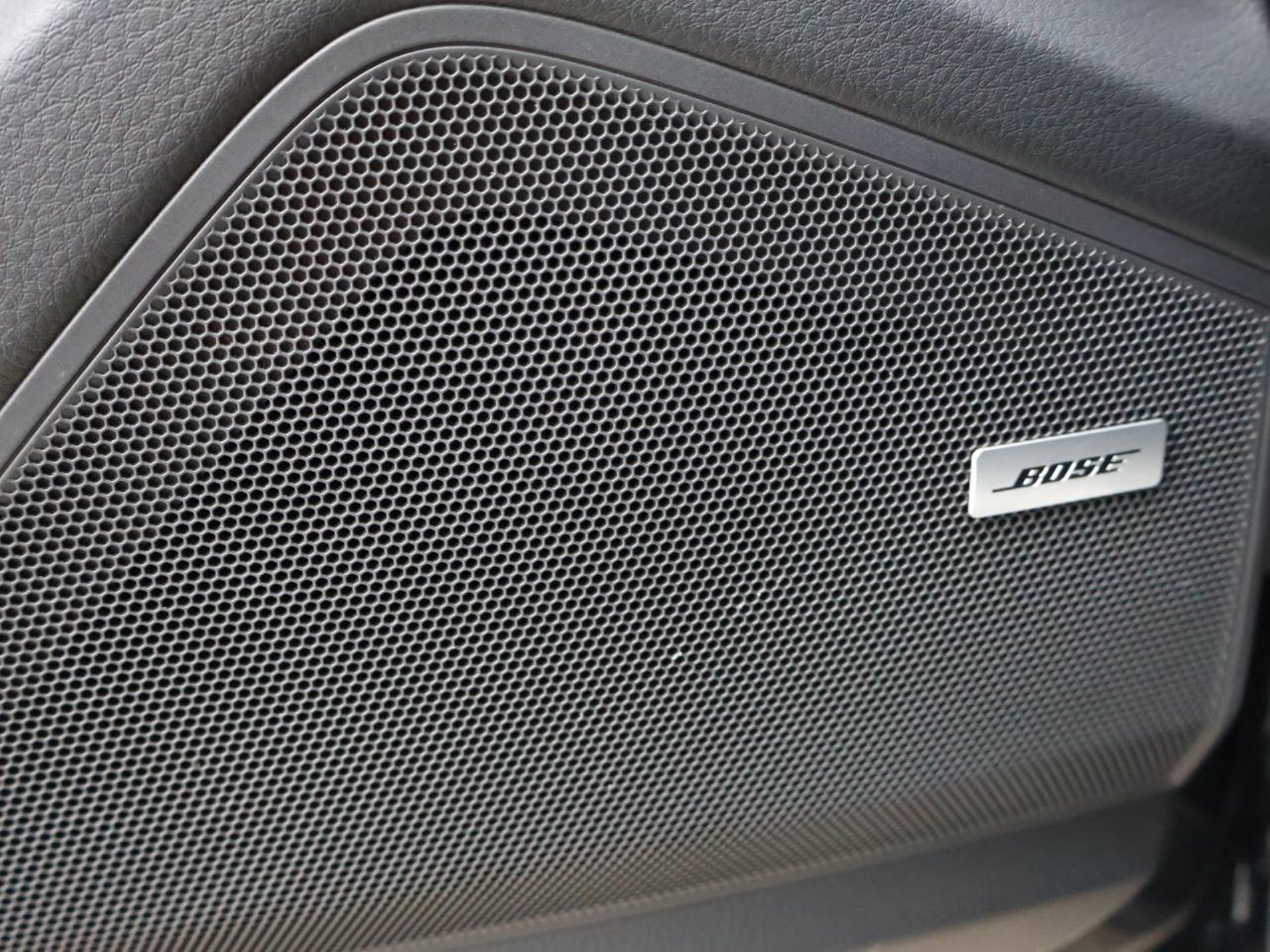 PORSCHE Cayenne E-Hybrid Platinum Edition-image-34