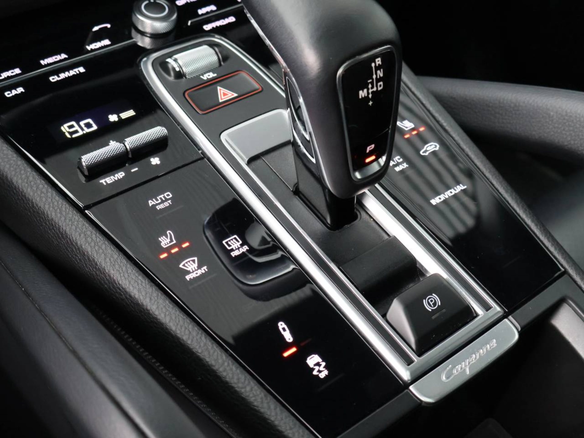 PORSCHE Cayenne E-Hybrid Platinum Edition-image-26