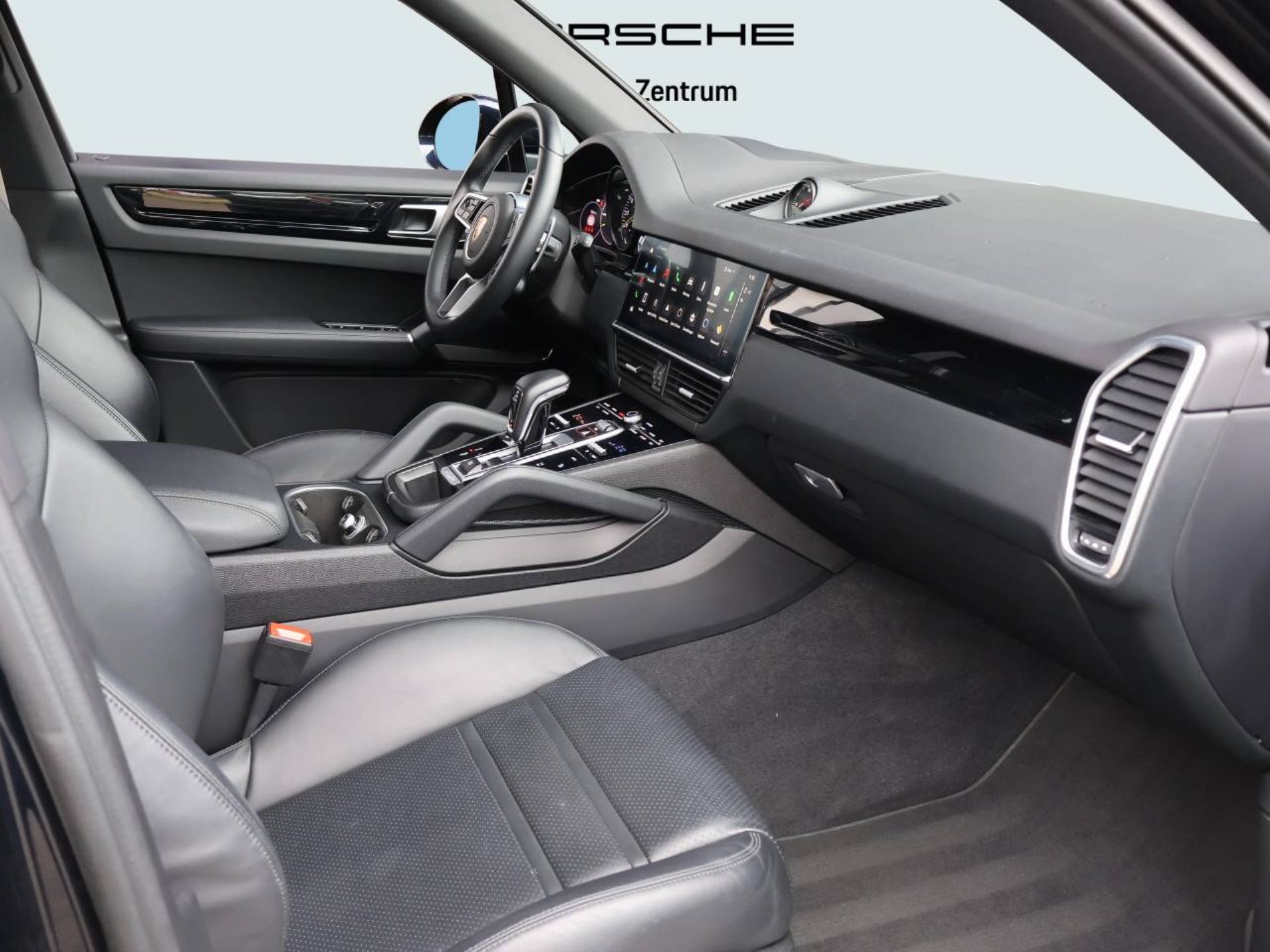 PORSCHE Cayenne E-Hybrid Platinum Edition-image-13