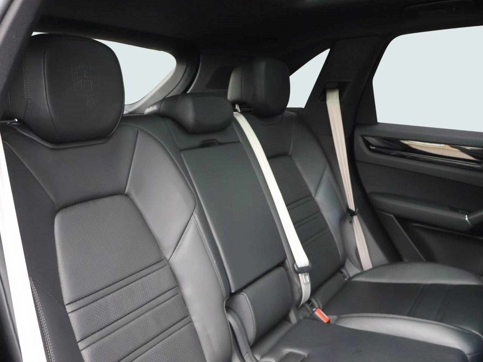 PORSCHE Cayenne E-Hybrid Platinum Edition-image-16