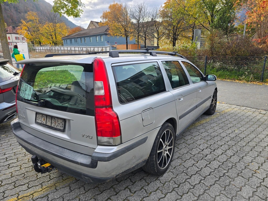 VOLVO V70 2.4T Ocean Race-image-5