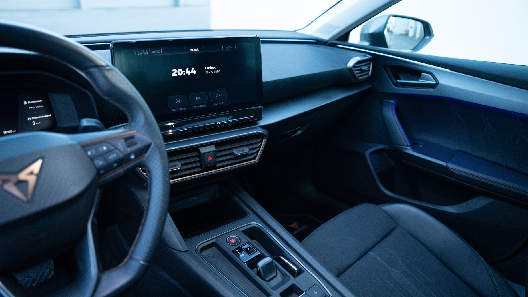 CUPRA Leon 1.5 eTSI DSG-image-8