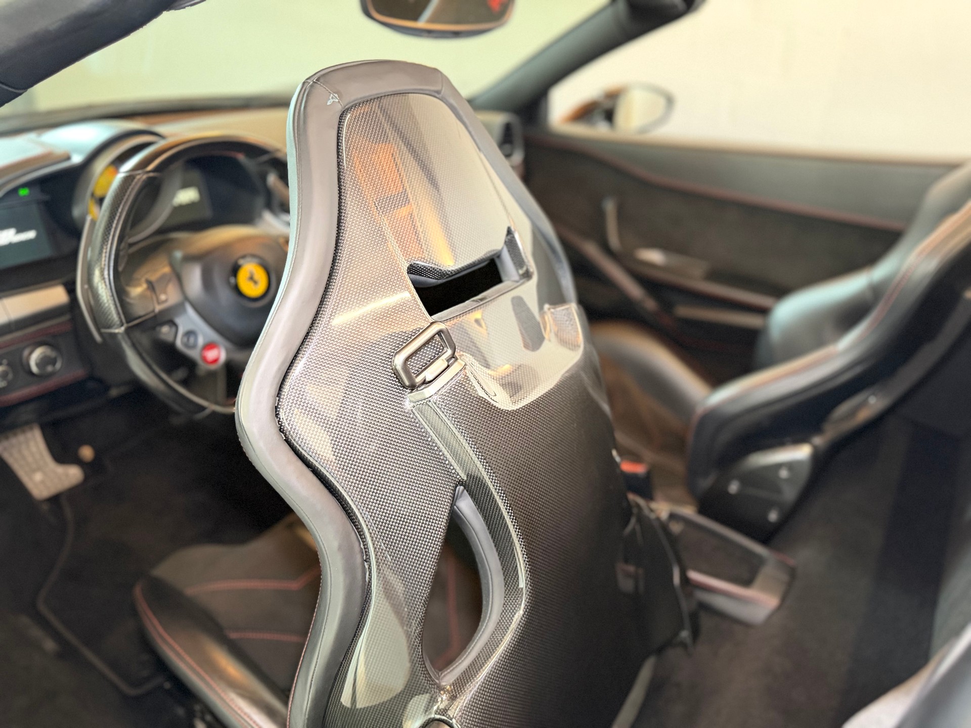 FERRARI 458 Spider Italia 4.5 V8-image-10