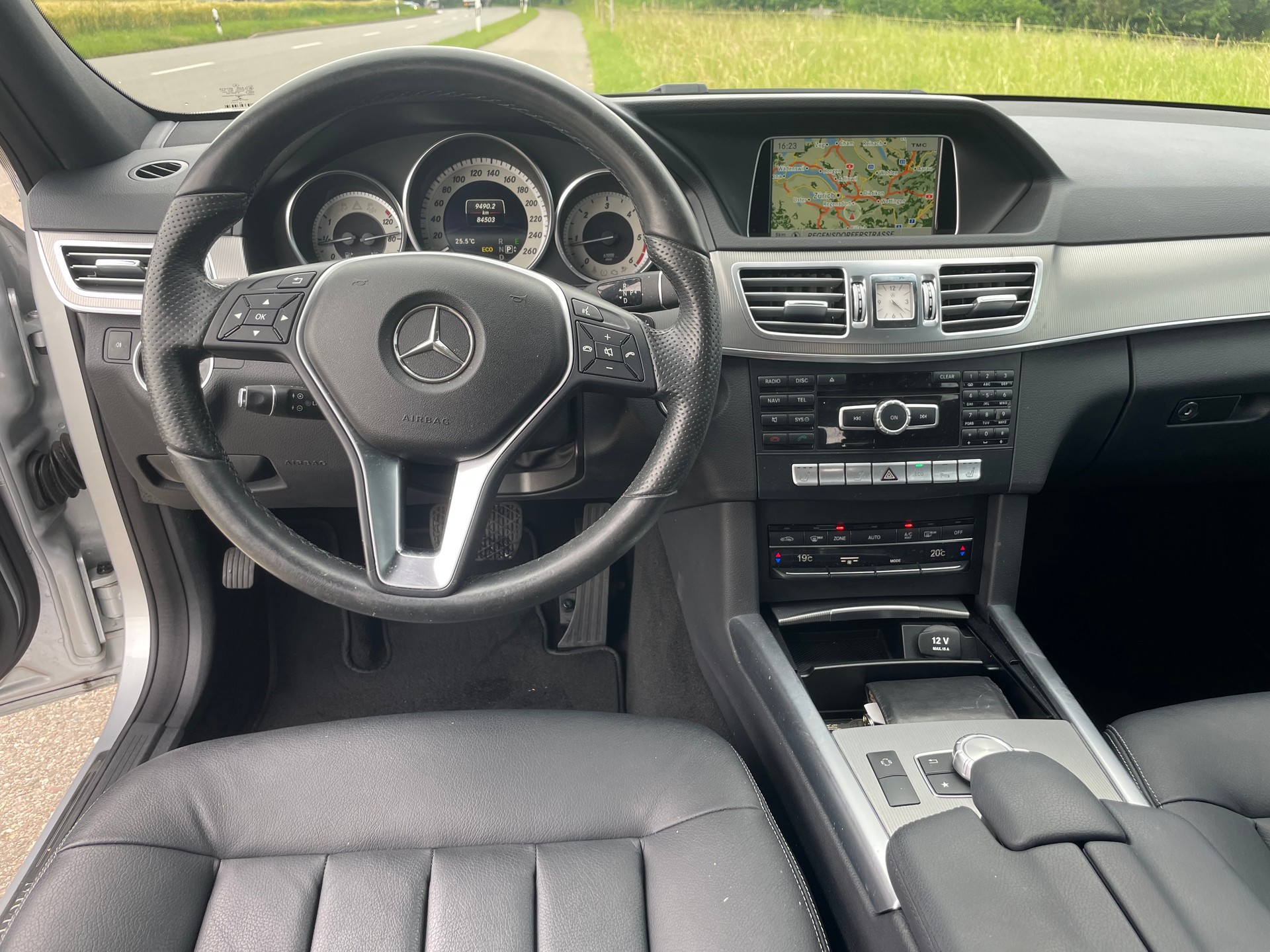 MERCEDES-BENZ E 250 BlueTEC 4Matic 7G-Tronic-image-6