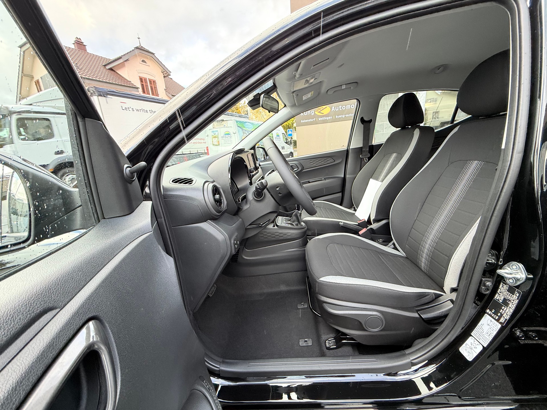 HYUNDAI i10 1.0 Origo Aut.-image-9