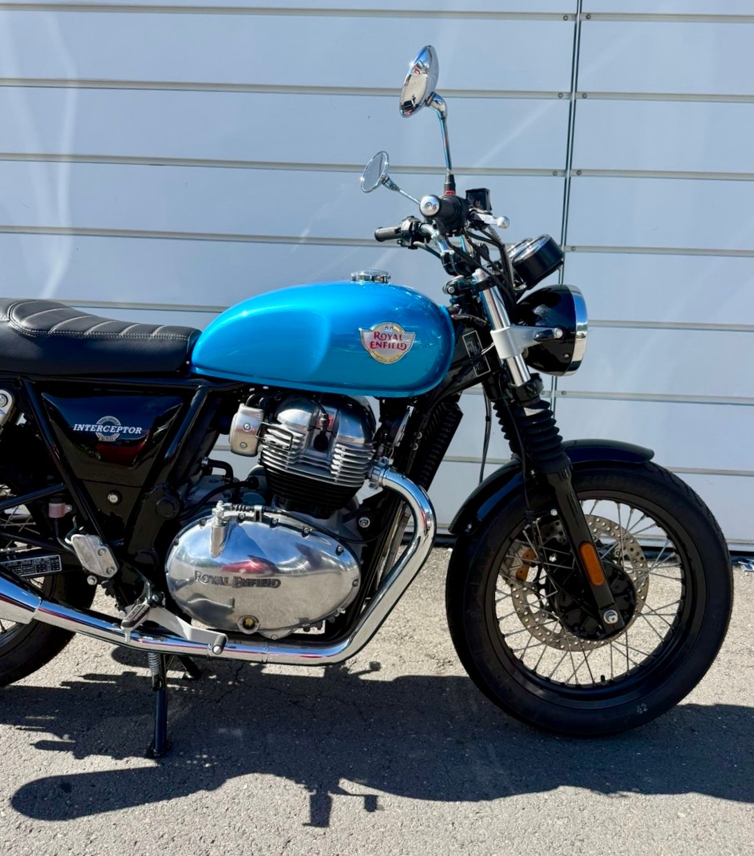 ROYAL ENFIELD Interceptor 650 Standard-image-2