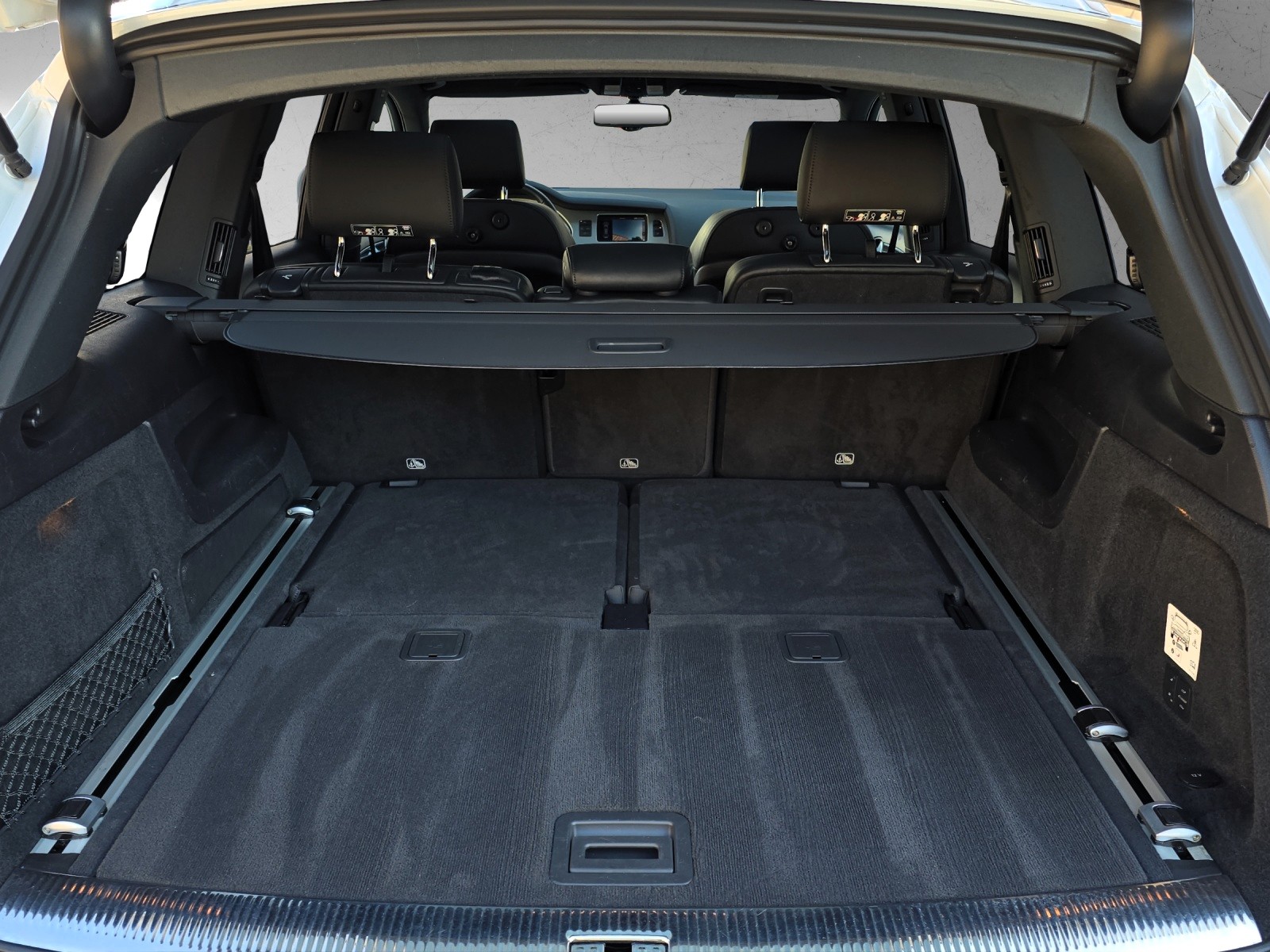 AUDI Q7 3.0 TDI quattro tiptronic 7-Sitzer mit AHK Luftfederung-image-17