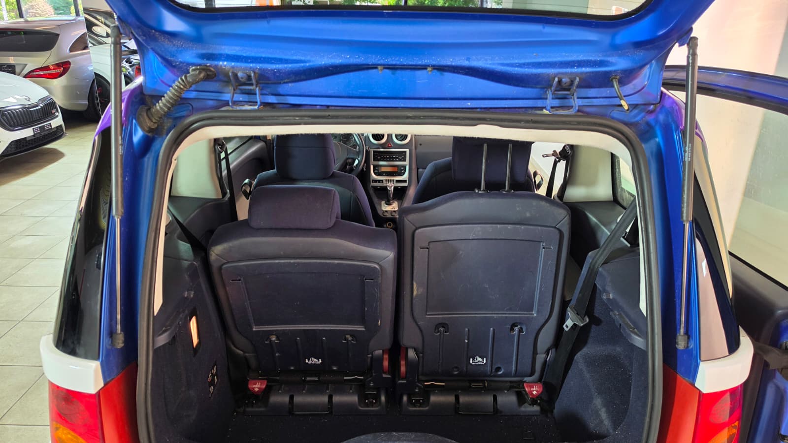 PEUGEOT 1007 1.6 Trendy 2-Tronic Frisch ab MFK und Frisch ab Service-image-10