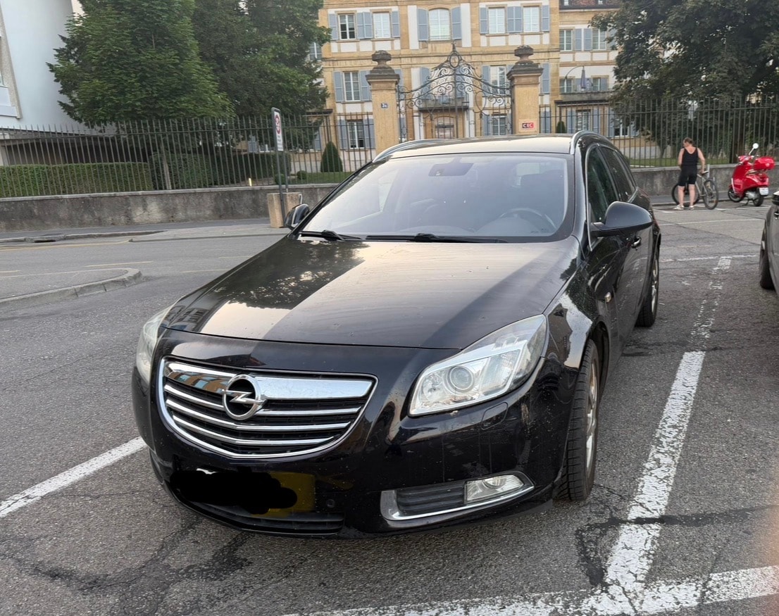 OPEL Insignia Sports Tourer 1.6 Turbo Cosmo