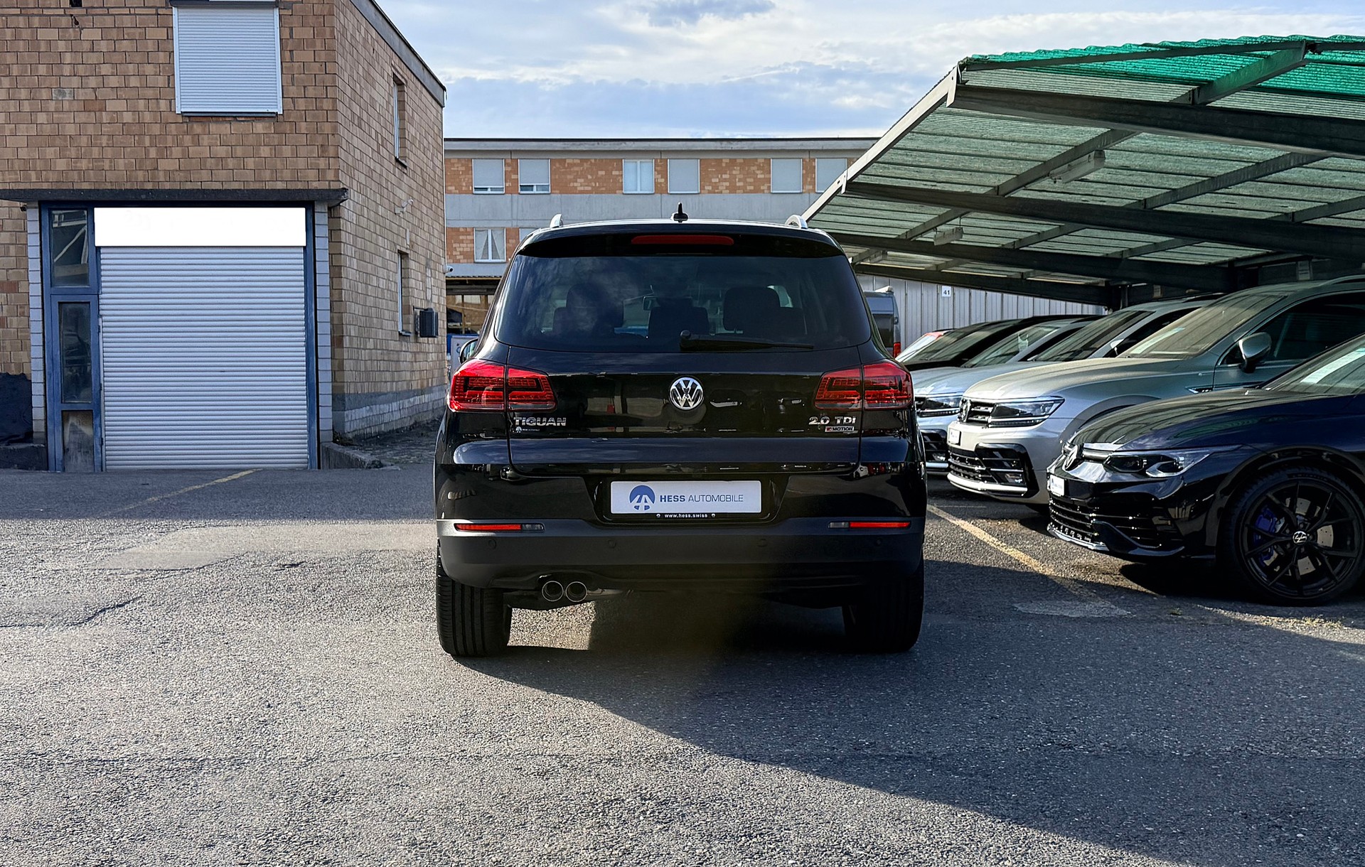 VW Tiguan 2.0 TDI Lounge 4Motion DSG Automat-image-15