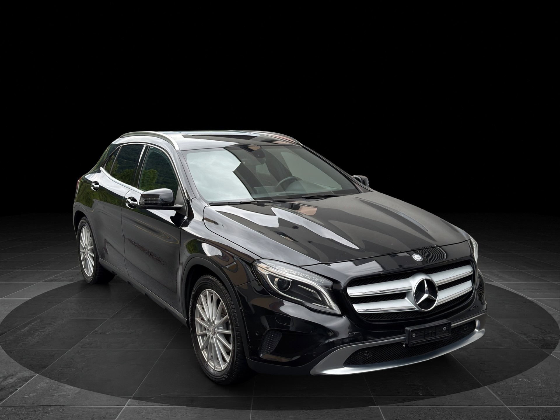 MERCEDES-BENZ GLA 200 CDI Swiss Star Edition 4Matic 7G-DCT