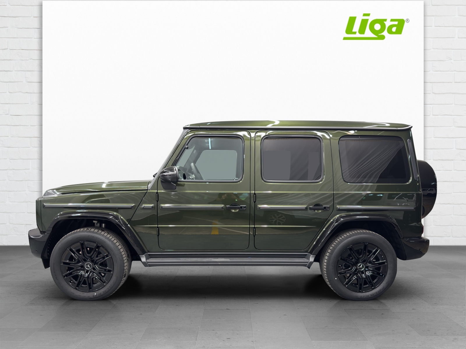 MERCEDES-BENZ G 450d-showroom-element-1