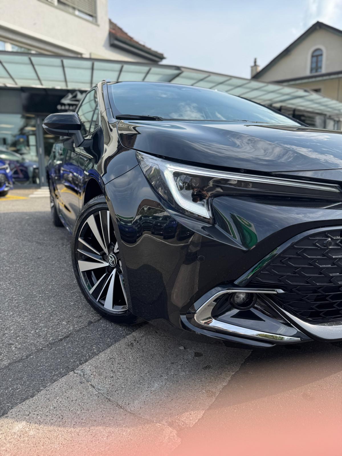 TOYOTA Corolla Touring Sports 1.8 HSD Trend e-CVT-image-4