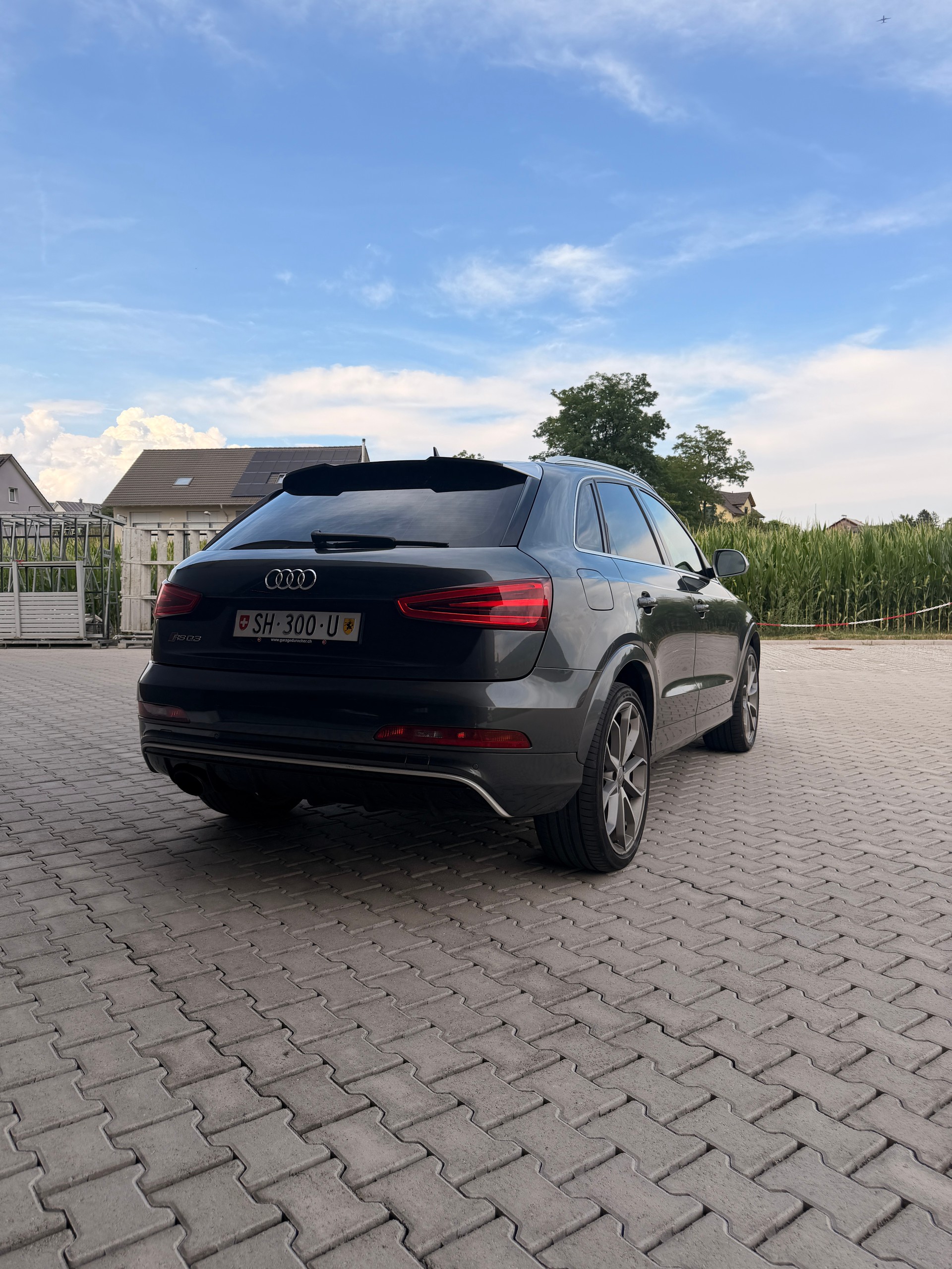 AUDI RS Q3 2.5 TFSI quattro S-tronic-image-9