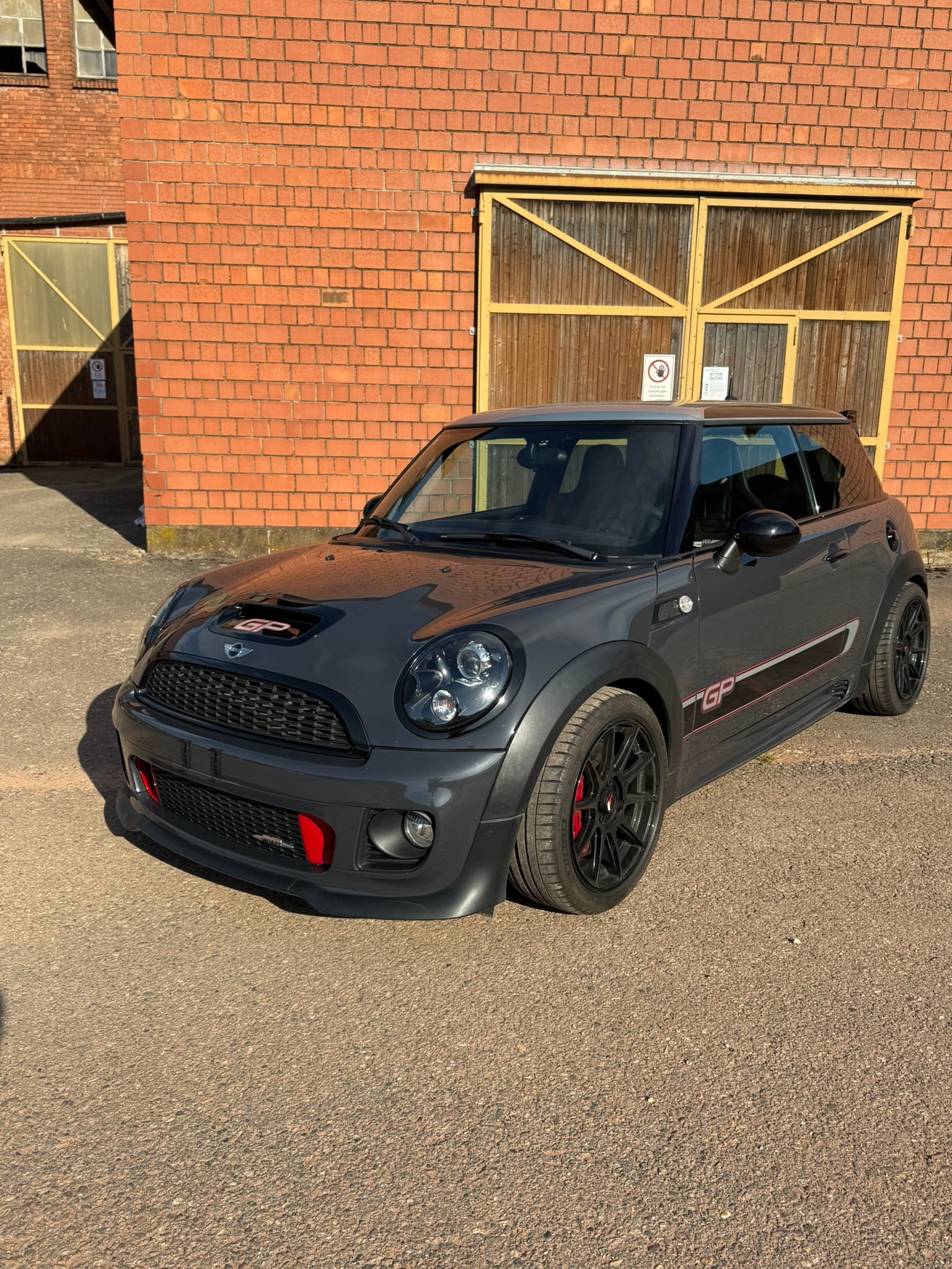 MINI Cooper John Cooper Works GP-image-6