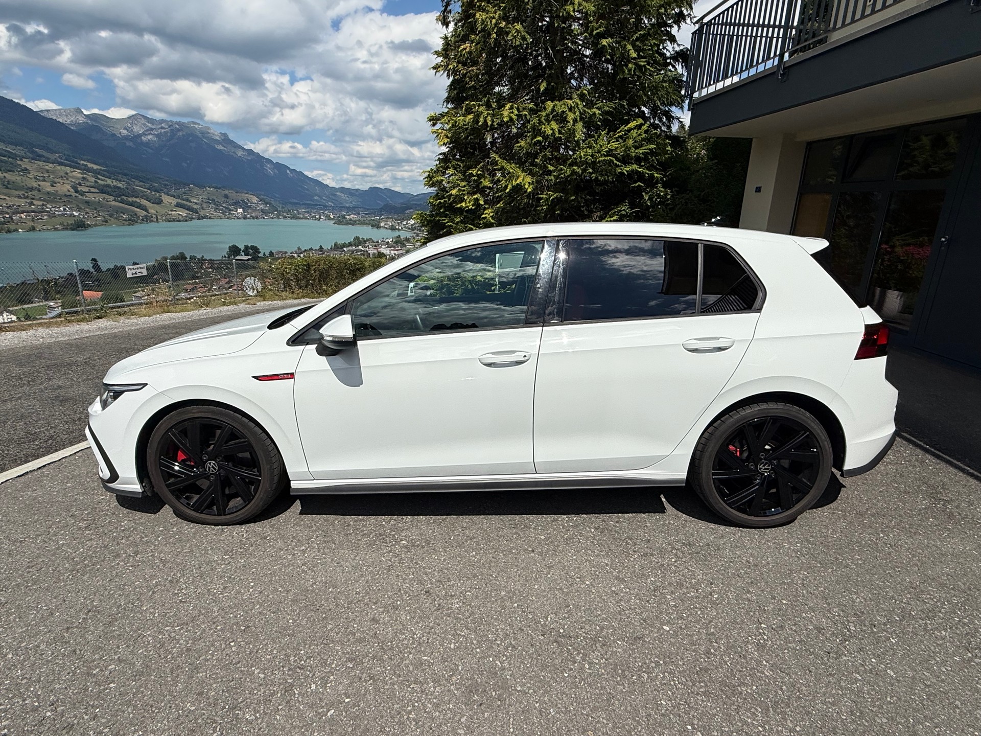 VW Golf 2.0 TSI GTI DSG-image-1