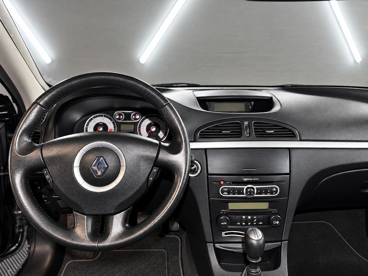 RENAULT Laguna 1.9 dCi Dynamique-image-8