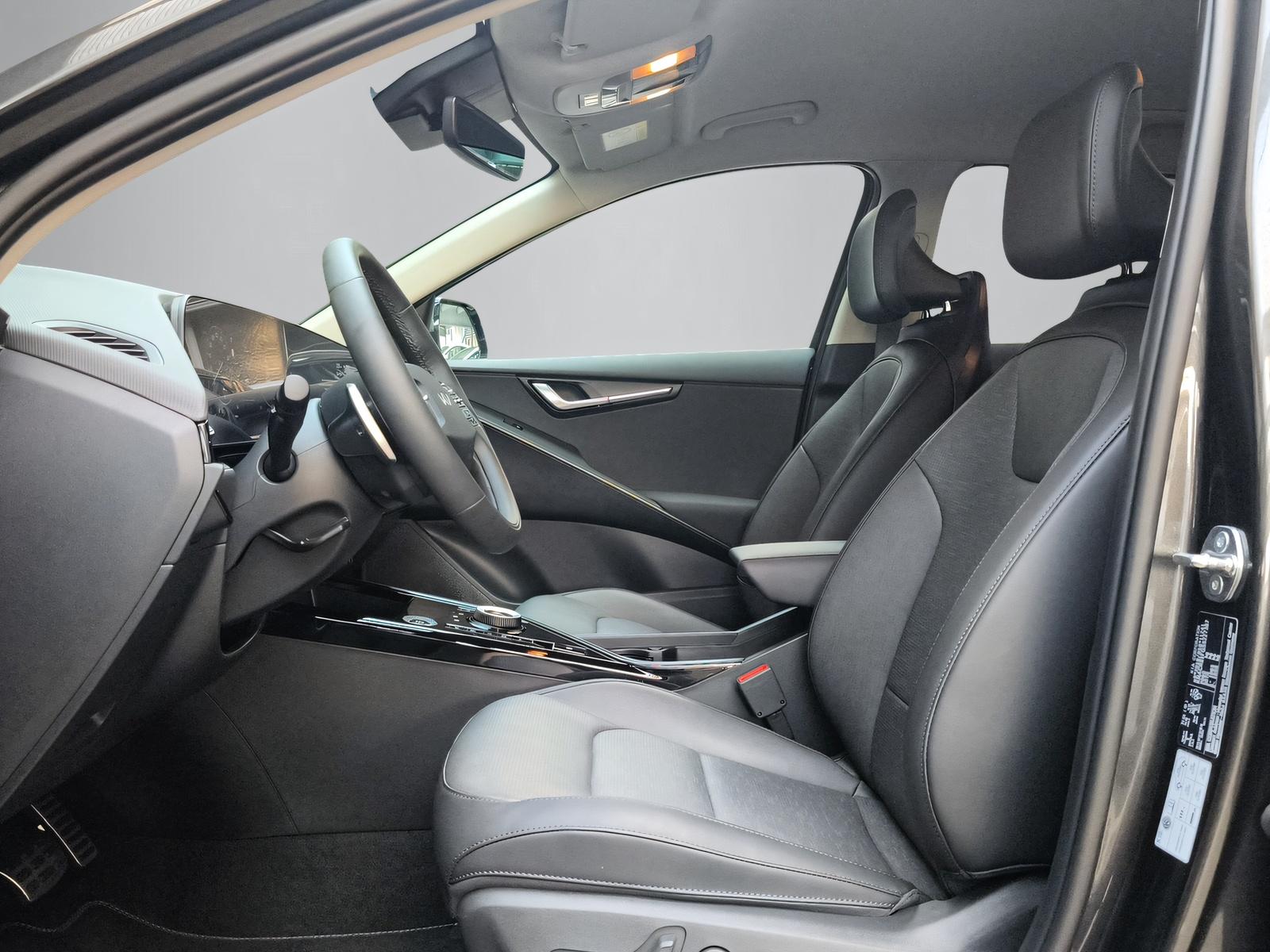 KIA Niro 1.6 GDi Plug-in Hybrid Style-showroom-element-3