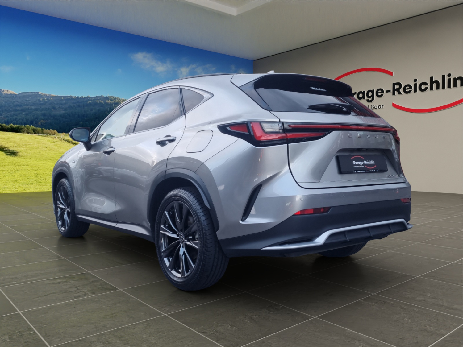 LEXUS NX 350h F-Sport-showroom-element-2