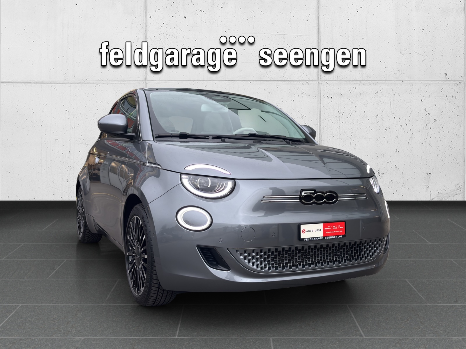 FIAT 500 electric 87 kW La Prima mit Panorama-Glasdach-showroom-element-2