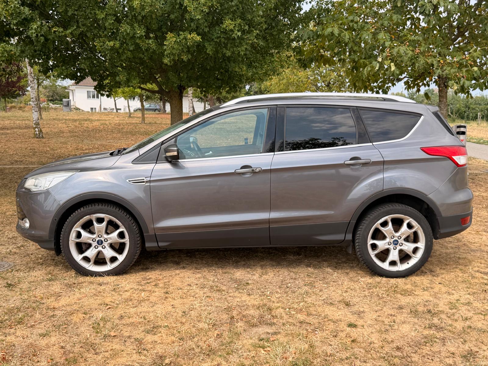 FORD Kuga 2.0 TDCi Titanium 4WD PowerShift-image-6