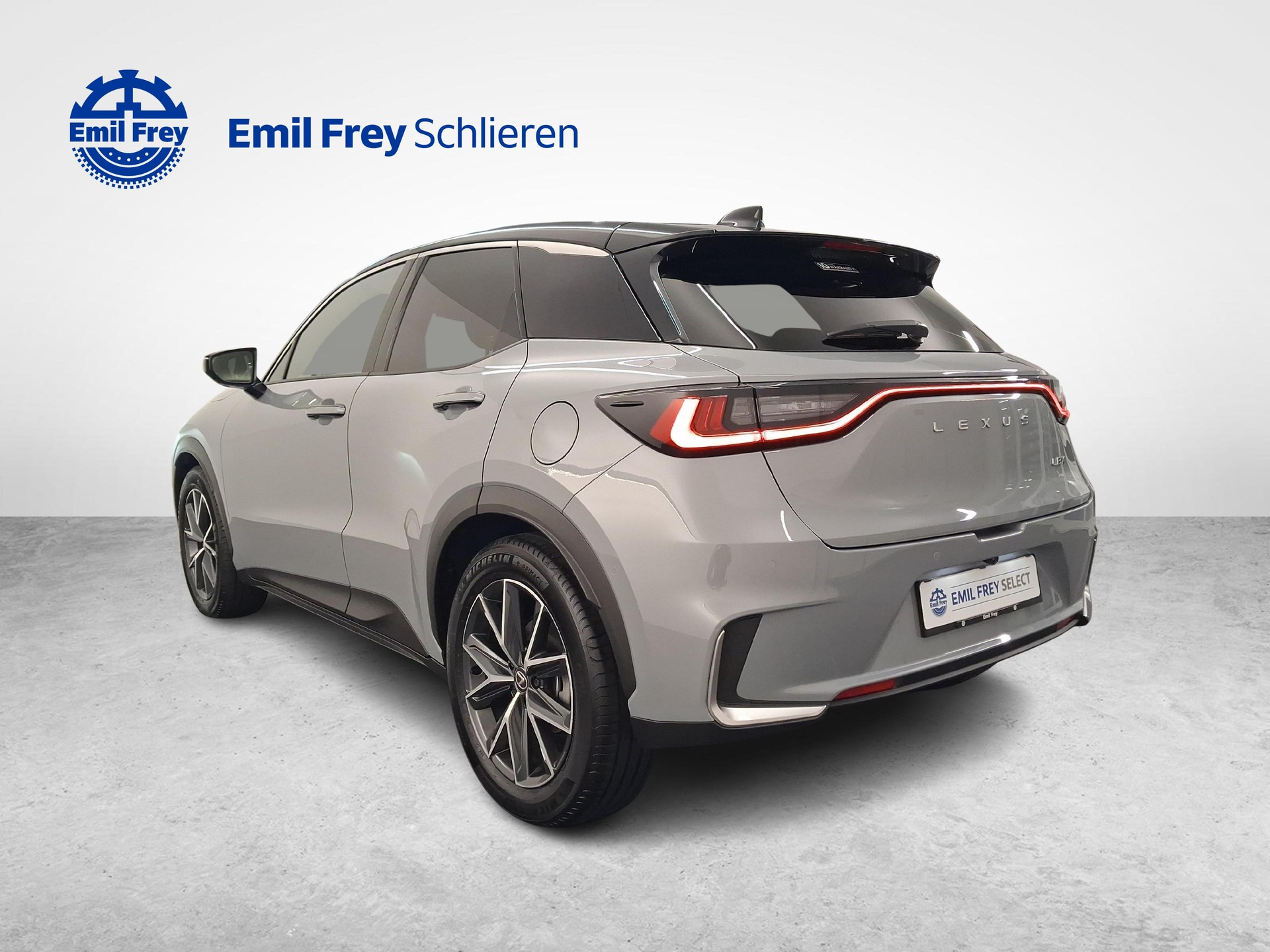 LEXUS LBX 1.5 Hybrid Cool AWD-showroom-element-2