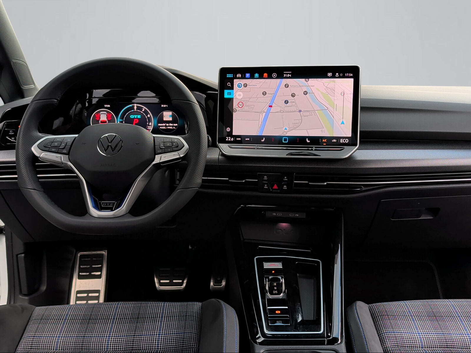 VW Golf 1.5 TSI PHEV GTE-image-6