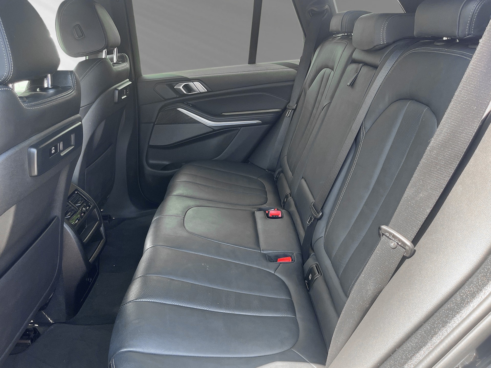BMW X5 xDrive45e M Sport Steptronic-image-6