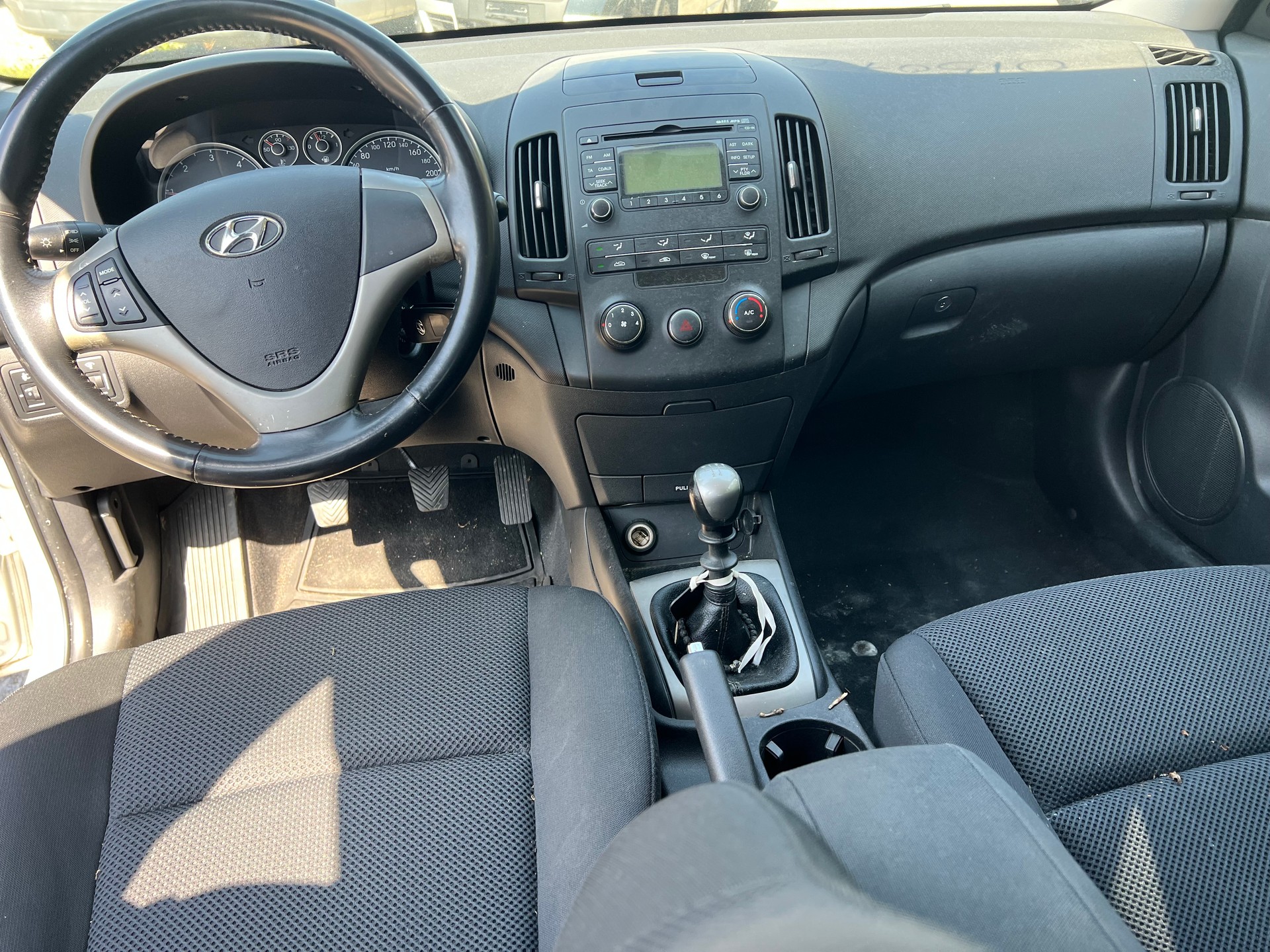 HYUNDAI i30 Wagon 1.6 CRDi Style Automatic-image-6
