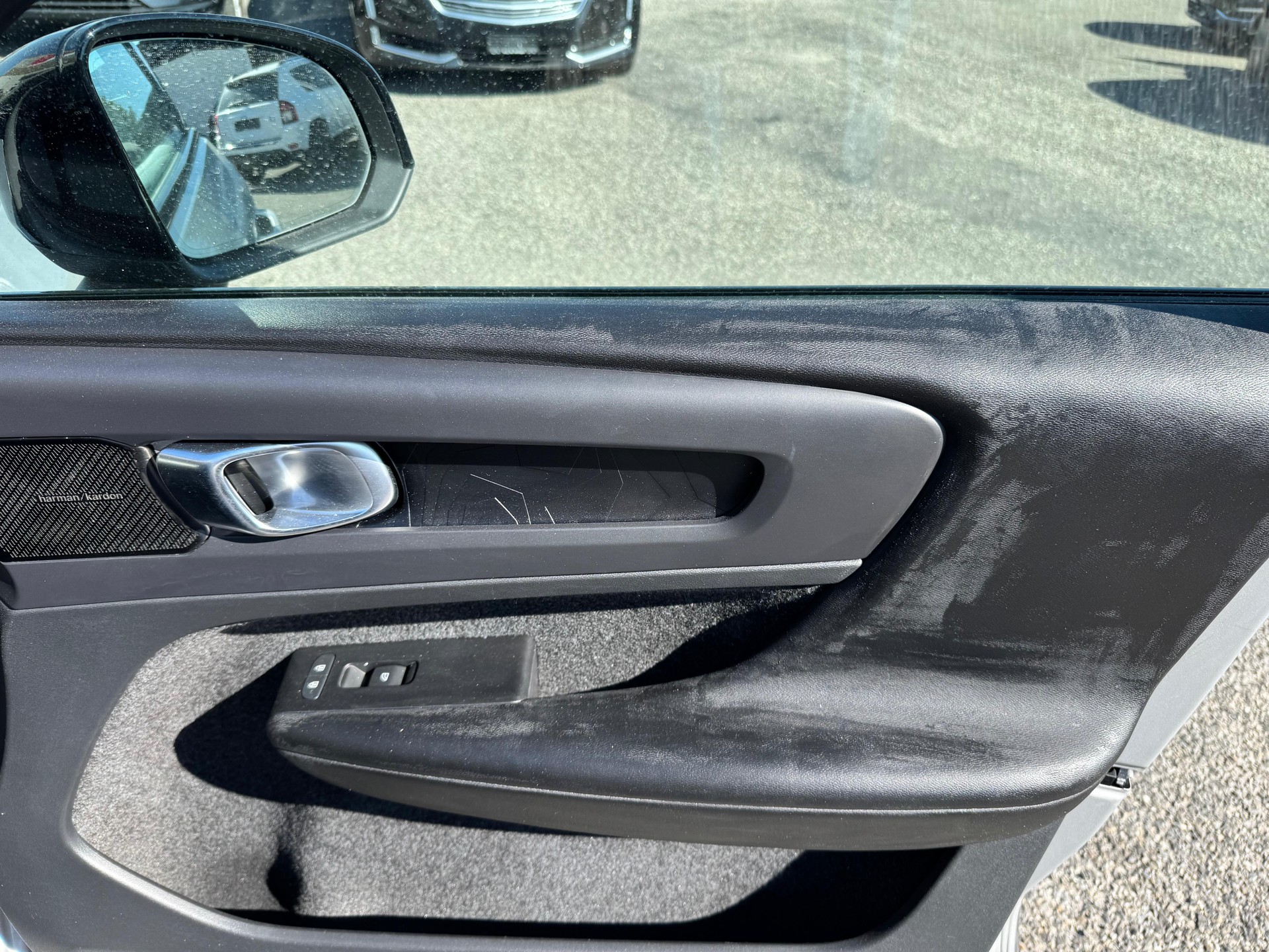 VOLVO C40 Recharge P8 Twin AWD Pure Electric Ultimate-image-9
