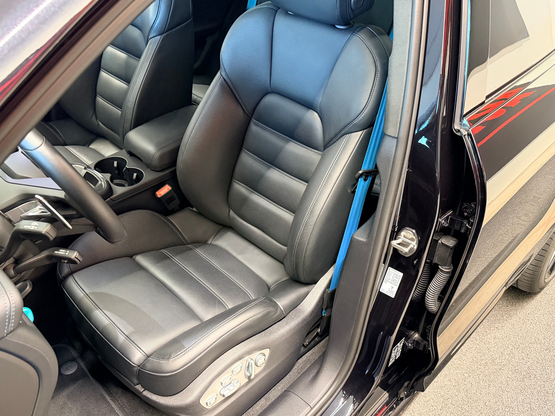 PORSCHE Macan GTS PDK-image-17