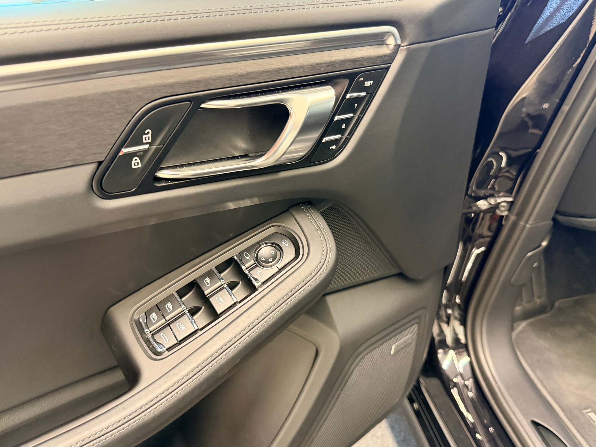 PORSCHE Macan GTS PDK-image-14