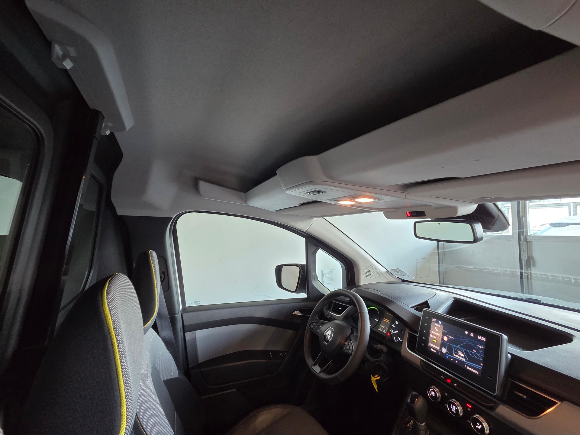 RENAULT Kangoo Van E-Tech Electric EV45 Advance-image-6