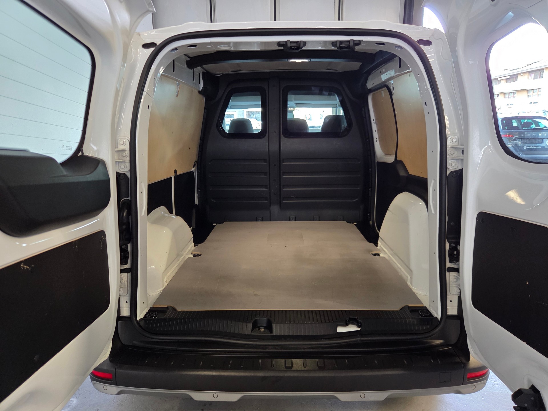 RENAULT Kangoo Van E-Tech Electric EV45 Advance-image-11