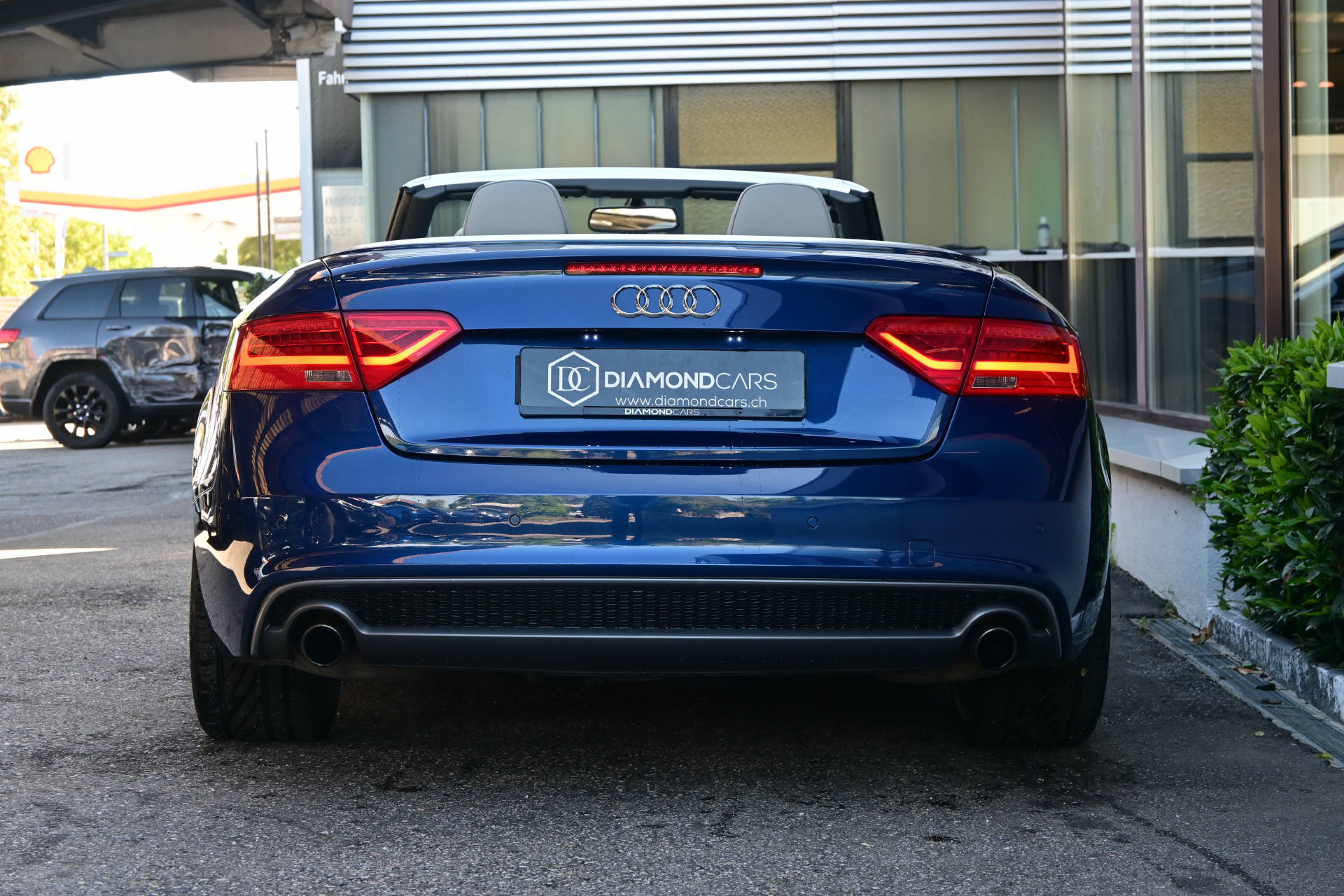 AUDI A5 Cabriolet 3.0 V6 TFSI S-Line quattro S-Tronic-image-6