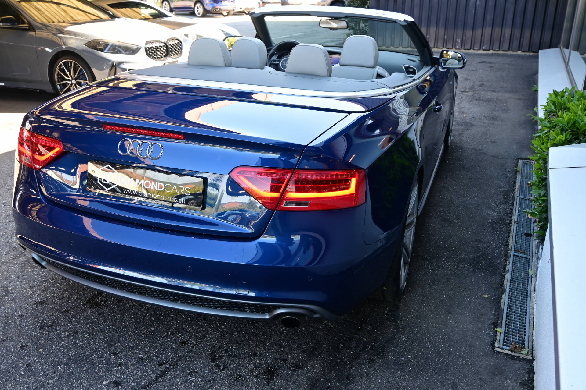 AUDI A5 Cabriolet 3.0 V6 TFSI S-Line quattro S-Tronic-image-7