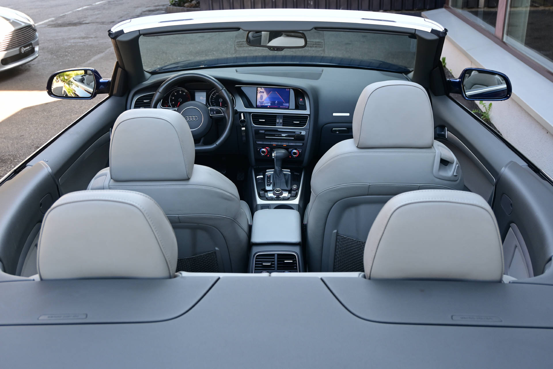 AUDI A5 Cabriolet 3.0 V6 TFSI S-Line quattro S-Tronic-image-13