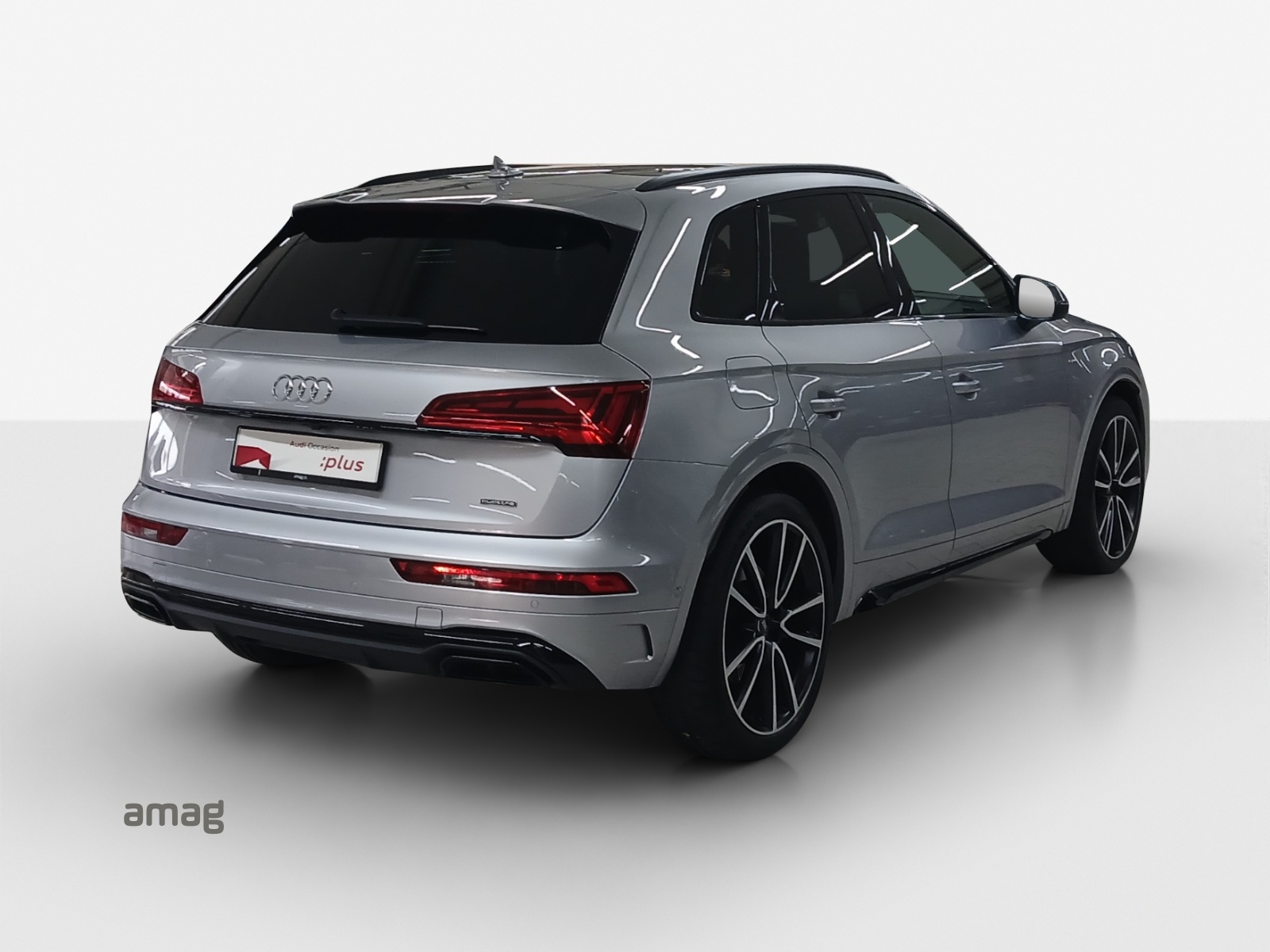 AUDI Q5 40 TDI Black Edition quattro S-tronic-image-4