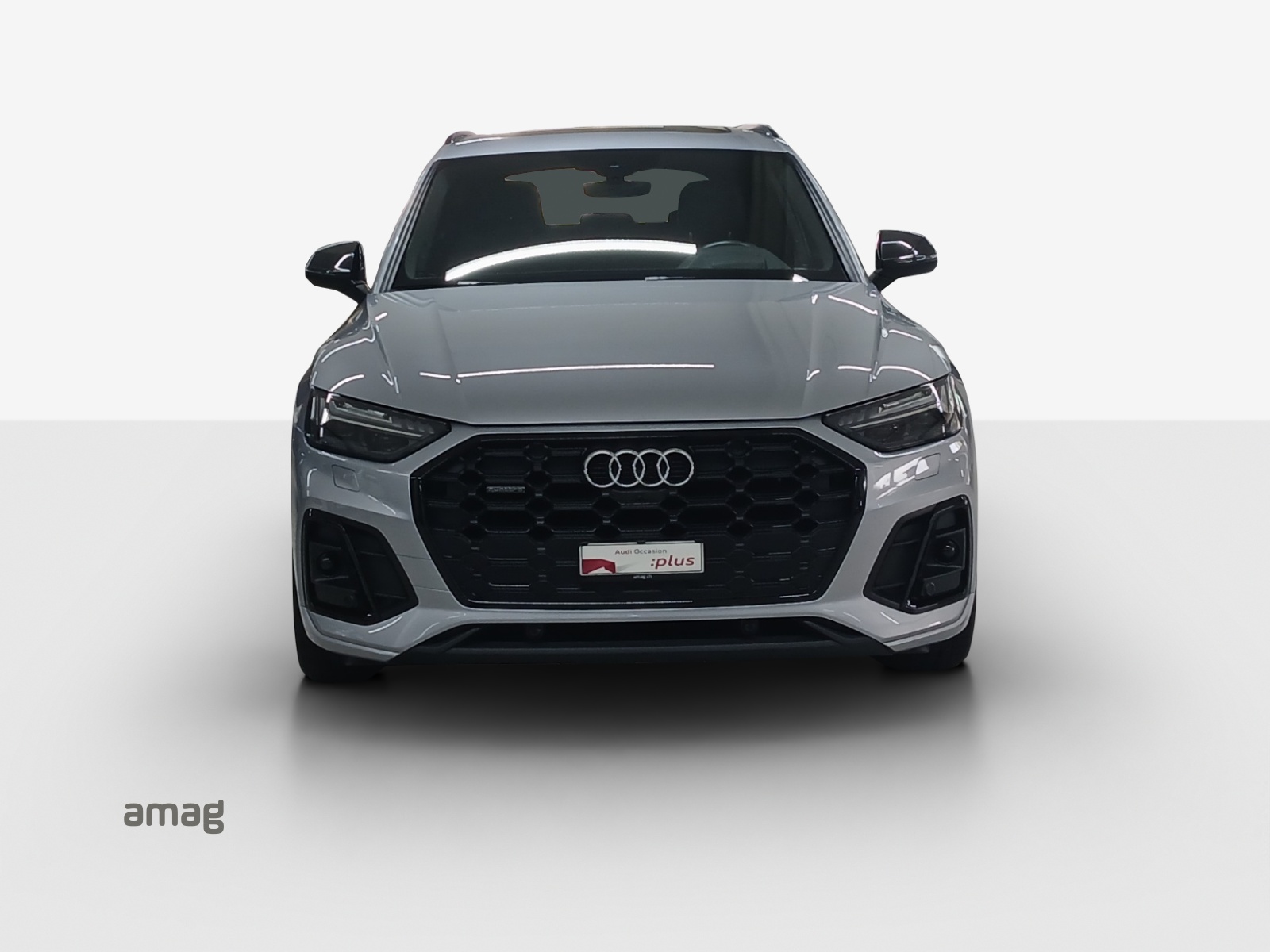AUDI Q5 40 TDI Black Edition quattro S-tronic-image-6
