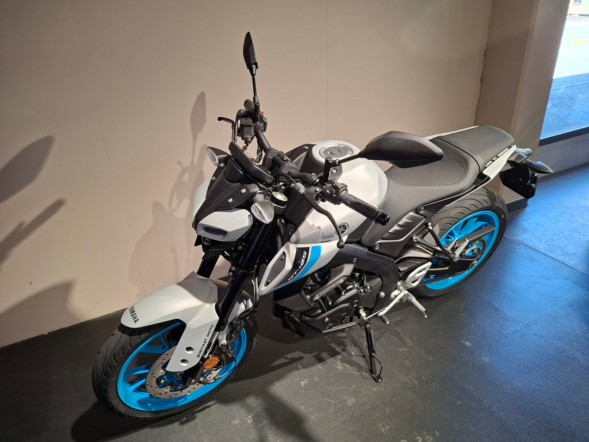 YAMAHA MT-125 ABS-image-2