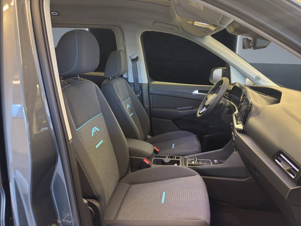 FORD Grand Tourneo Connect 2.0 EcoBlue Active Automat-image-10