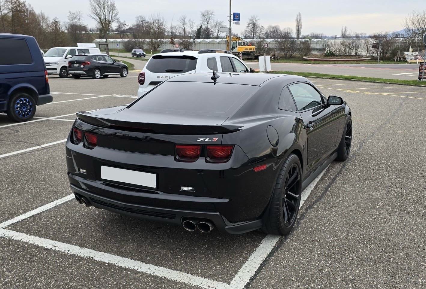 CHEVROLET Camaro ZL1-image-2