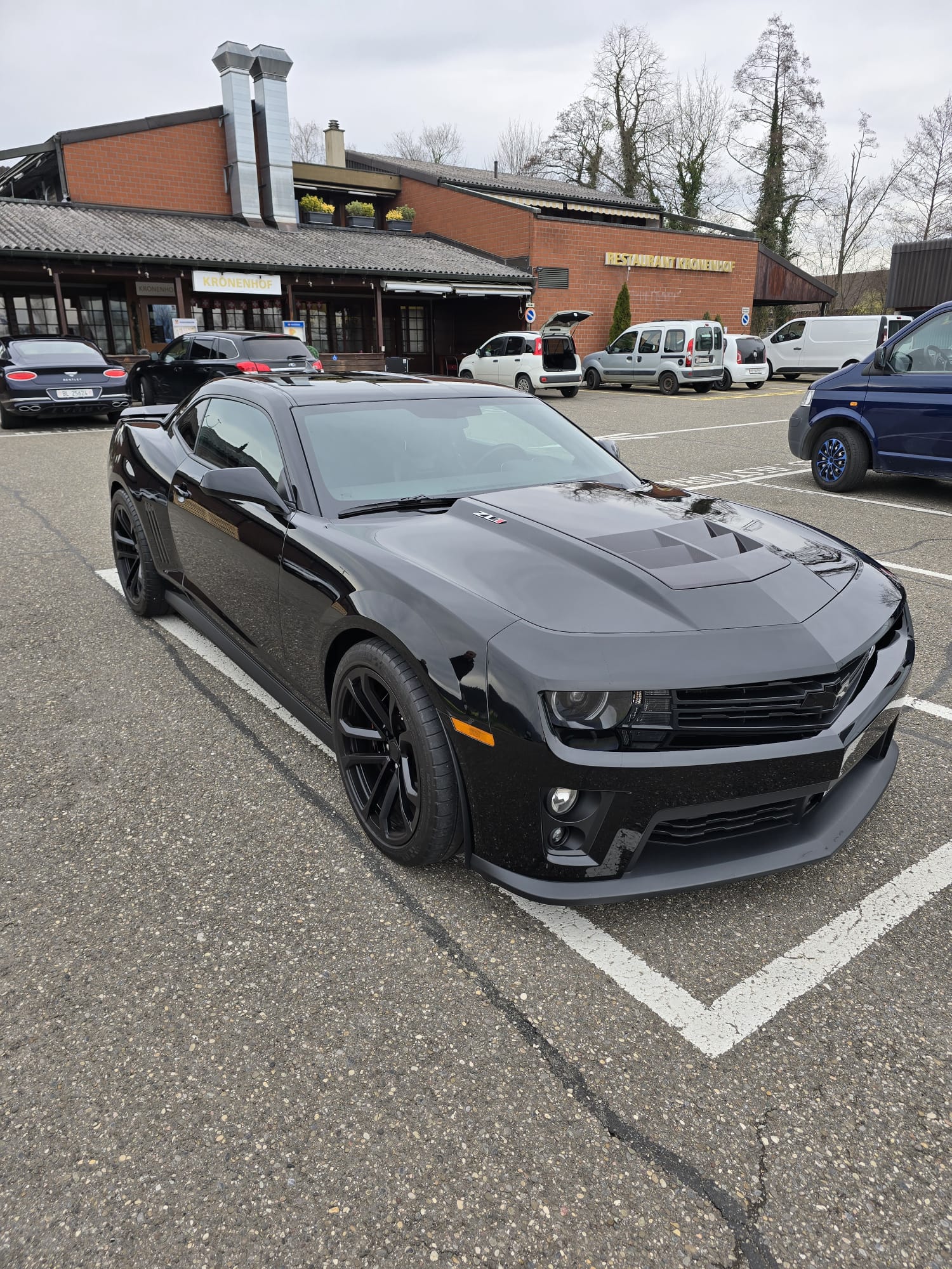 CHEVROLET Camaro ZL1-image-1