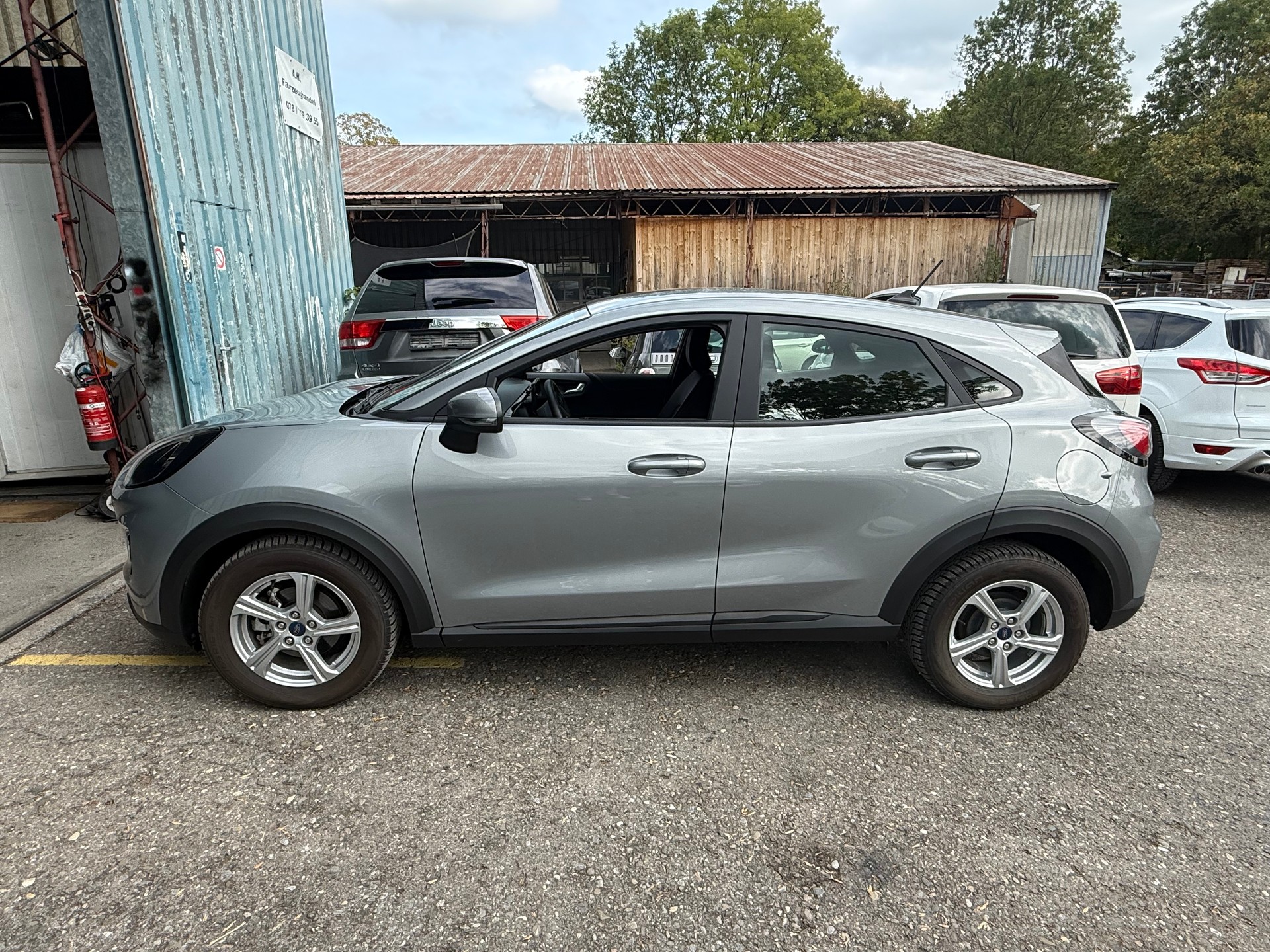 FORD Puma 1.0 SCTi Cool & Connect-showroom-element-2