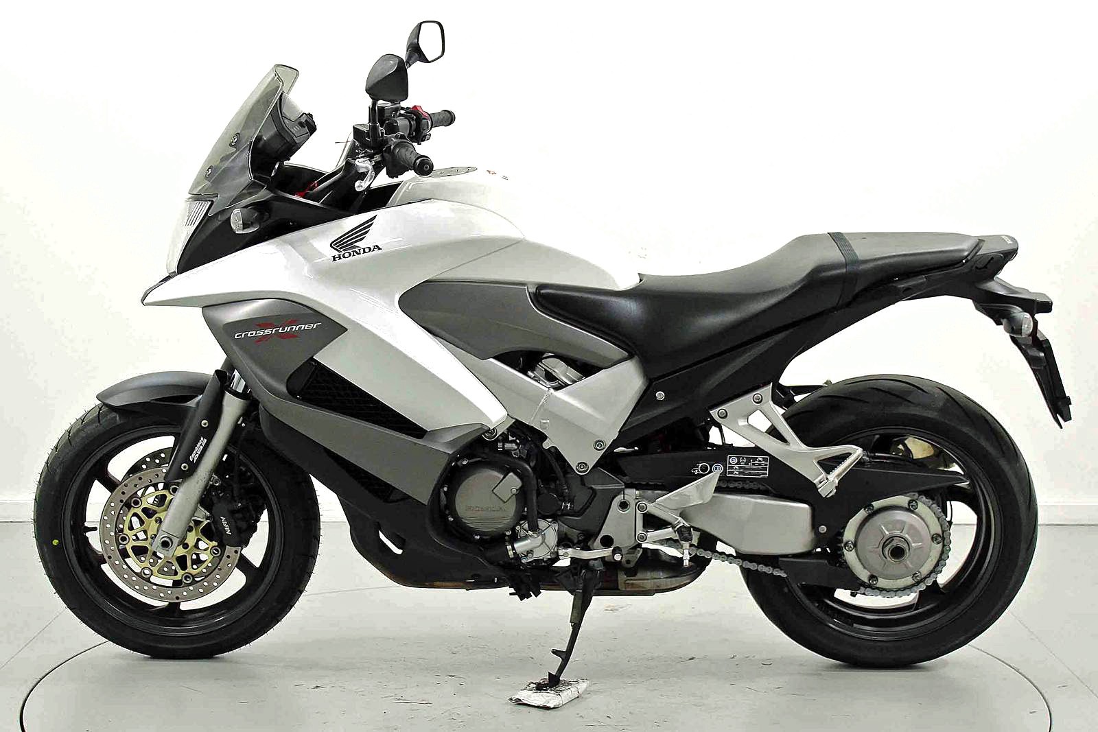 HONDA VFR 800 X-image-3
