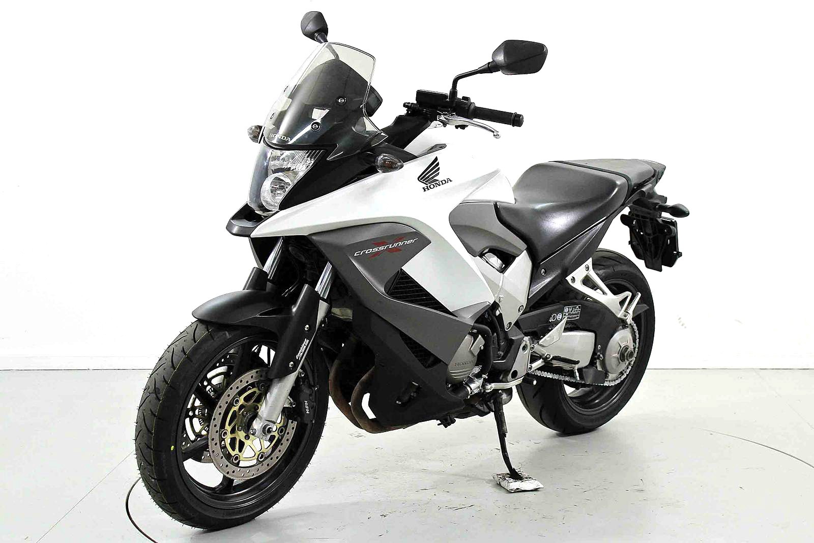 HONDA VFR 800 X-image-2