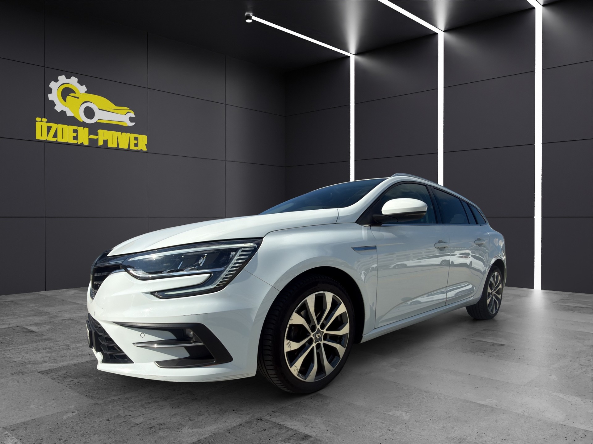 RENAULT Mégane Grandtour 1.3 16V Turbo Techno EDC *Garantie 12 Monate / 20‘000km*