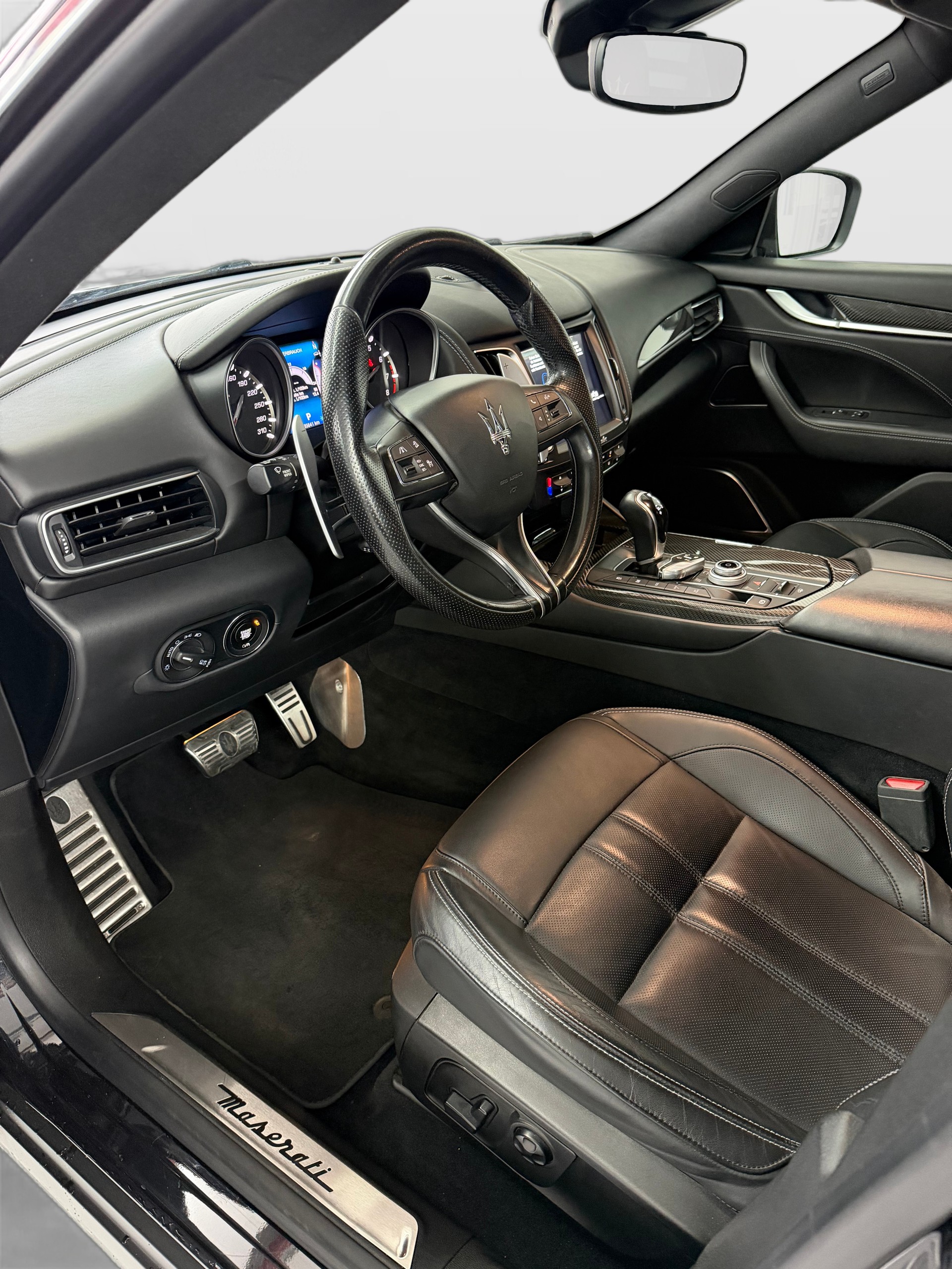MASERATI Levante S 3.0 V6 Automatica-image-7
